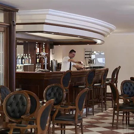 Hotel Mitsis Petit Palais 4*