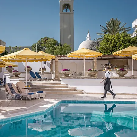 Canvas By Mitsis Petit Palais