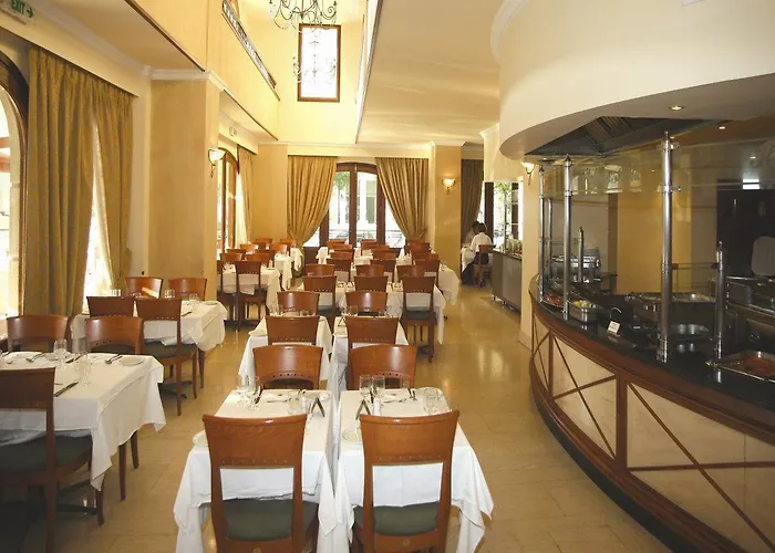 Canvas By Mitsis Petit Palais Hotell 4*