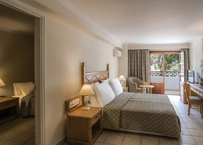 Canvas By Mitsis Petit Palais