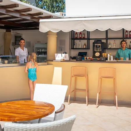 Canvas By Mitsis Petit Palais Hotel 4*