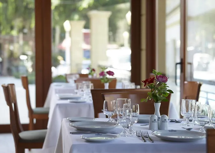 Canvas By Mitsis Petit Palais 4*