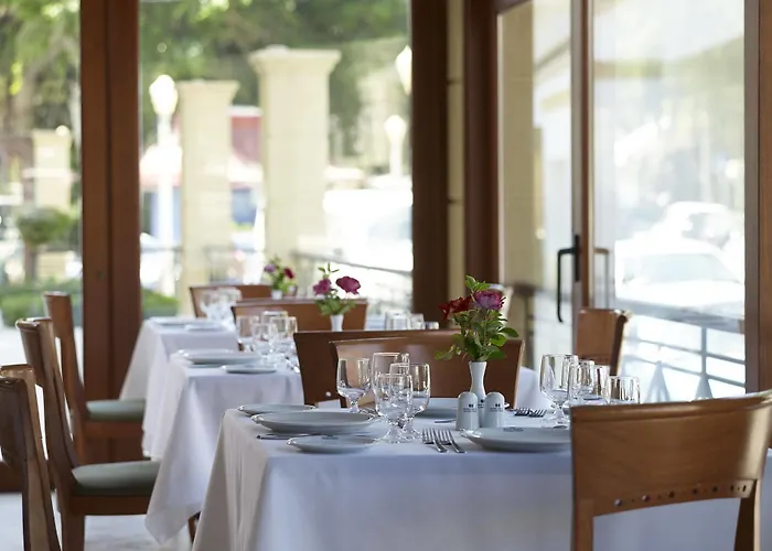 Canvas By Mitsis Petit Palais