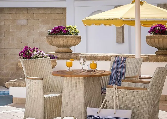 Canvas By Mitsis Petit Palais