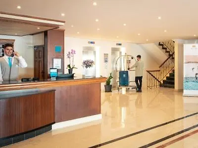 미트시스 프티 팔레 비치 호텔 4*
