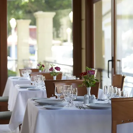 Canvas By Mitsis Petit Palais